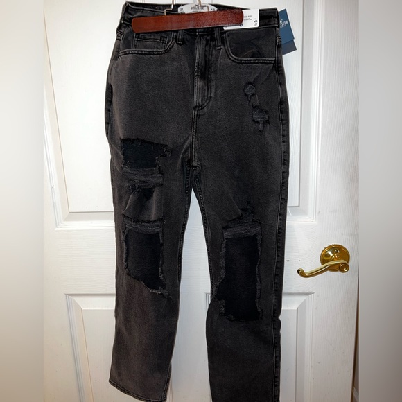 ULTRA HIGH-RISE RIPPED BLACK VINTAGE ANKLE STRAIGHT JEANS Size 3R. W26 Length 27 - Picture 5 of 8